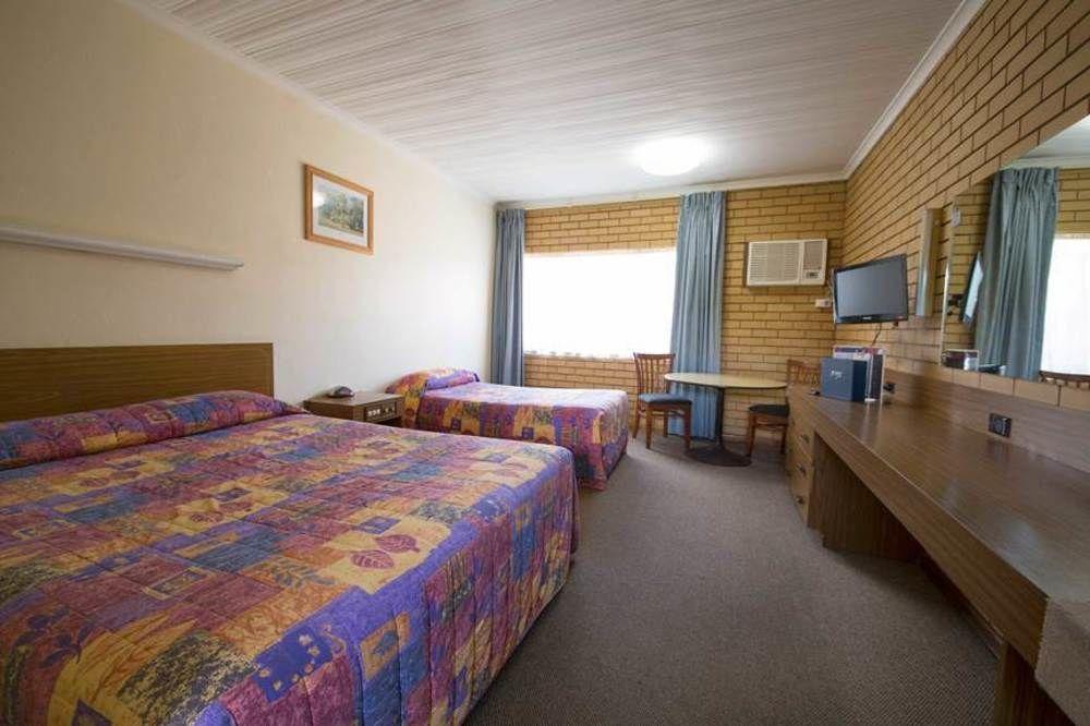 Boomerang Hotel Lavington Εξωτερικό φωτογραφία